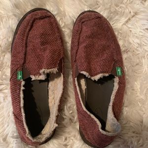 Burgundy fuzzy Sanuks